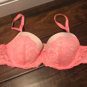Victoria’s secret bra! Worn a handful of times
